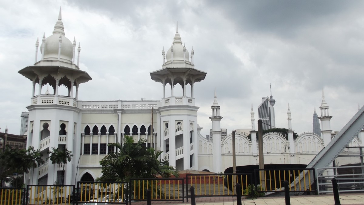 kualalumpurrailwaystationmalaysiapresentedbythemolly&claude