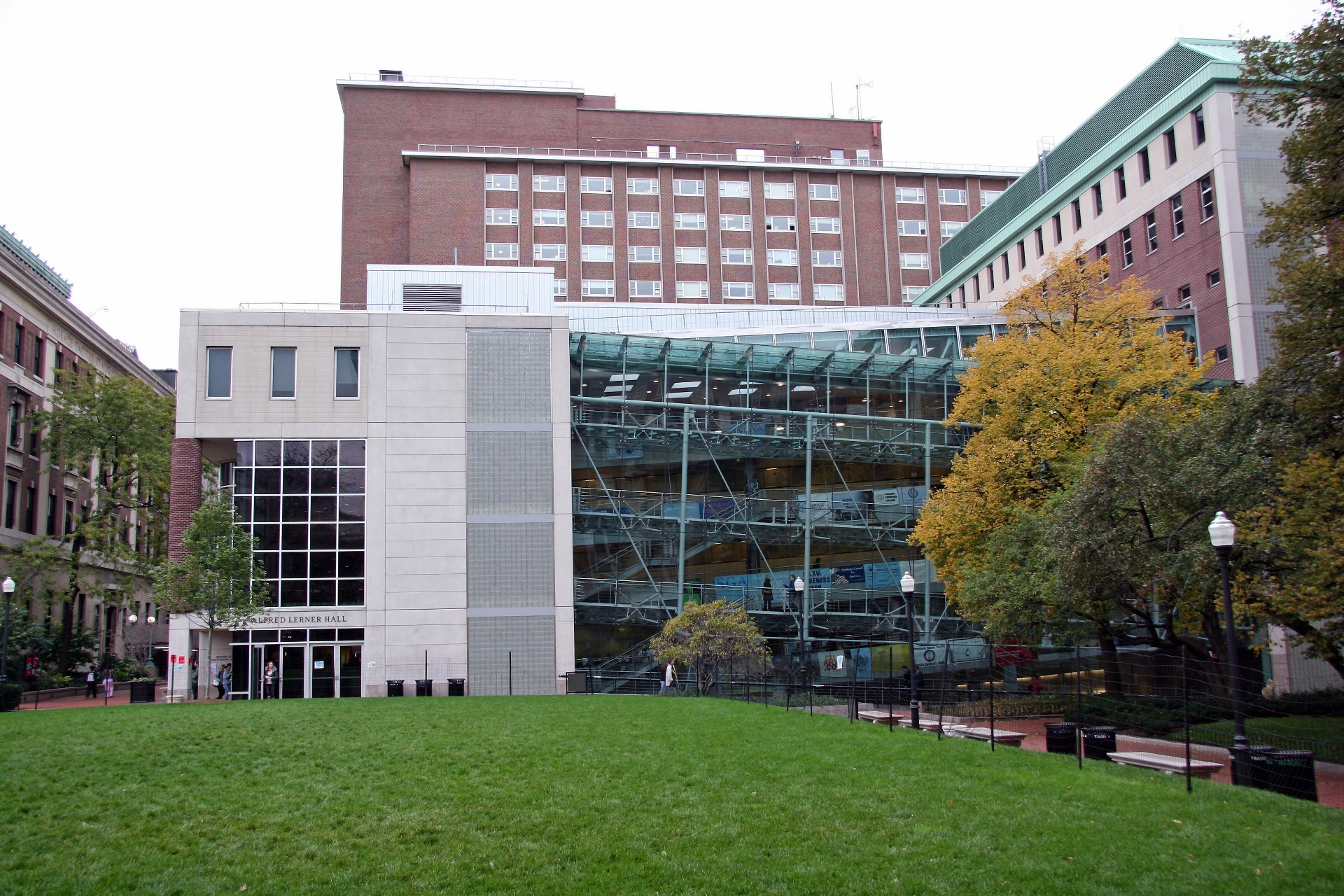 architect-bernard-tschumi-1999-alfred-lerner-hall-columbia-univeristy ...