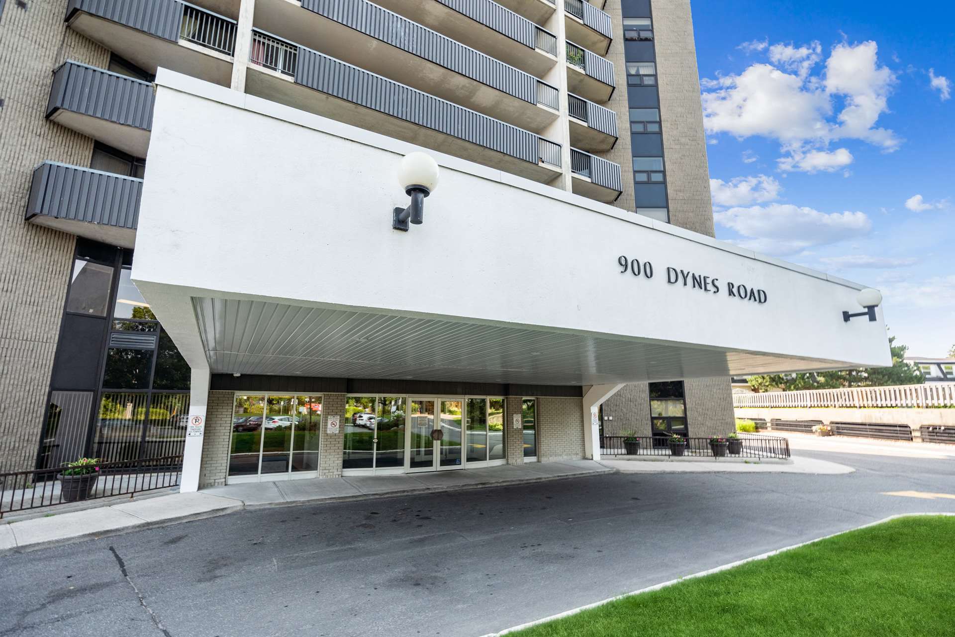 Ottawa Condo for Rent Carleton Square 2608-900 Dynes Road $1,800/month ...